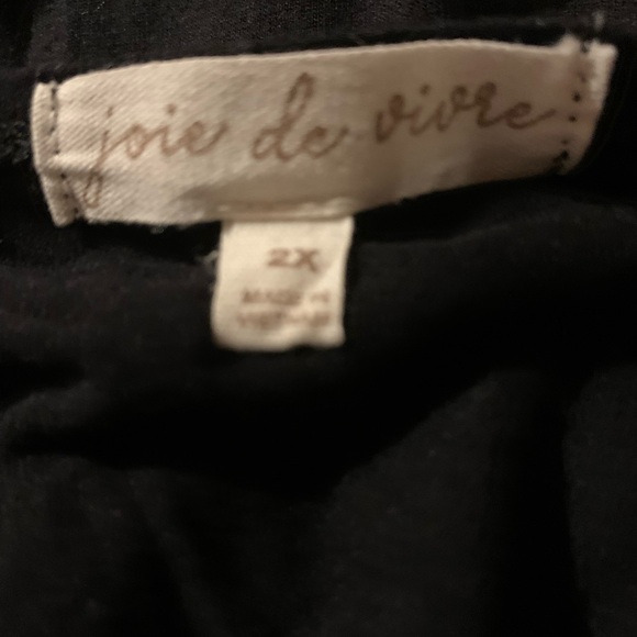 Elegant Black Women's Tunic - Picture 4 of 5